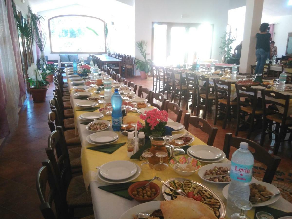 Agriturismo La Mimosa Путзу-Иду Экстерьер фото
